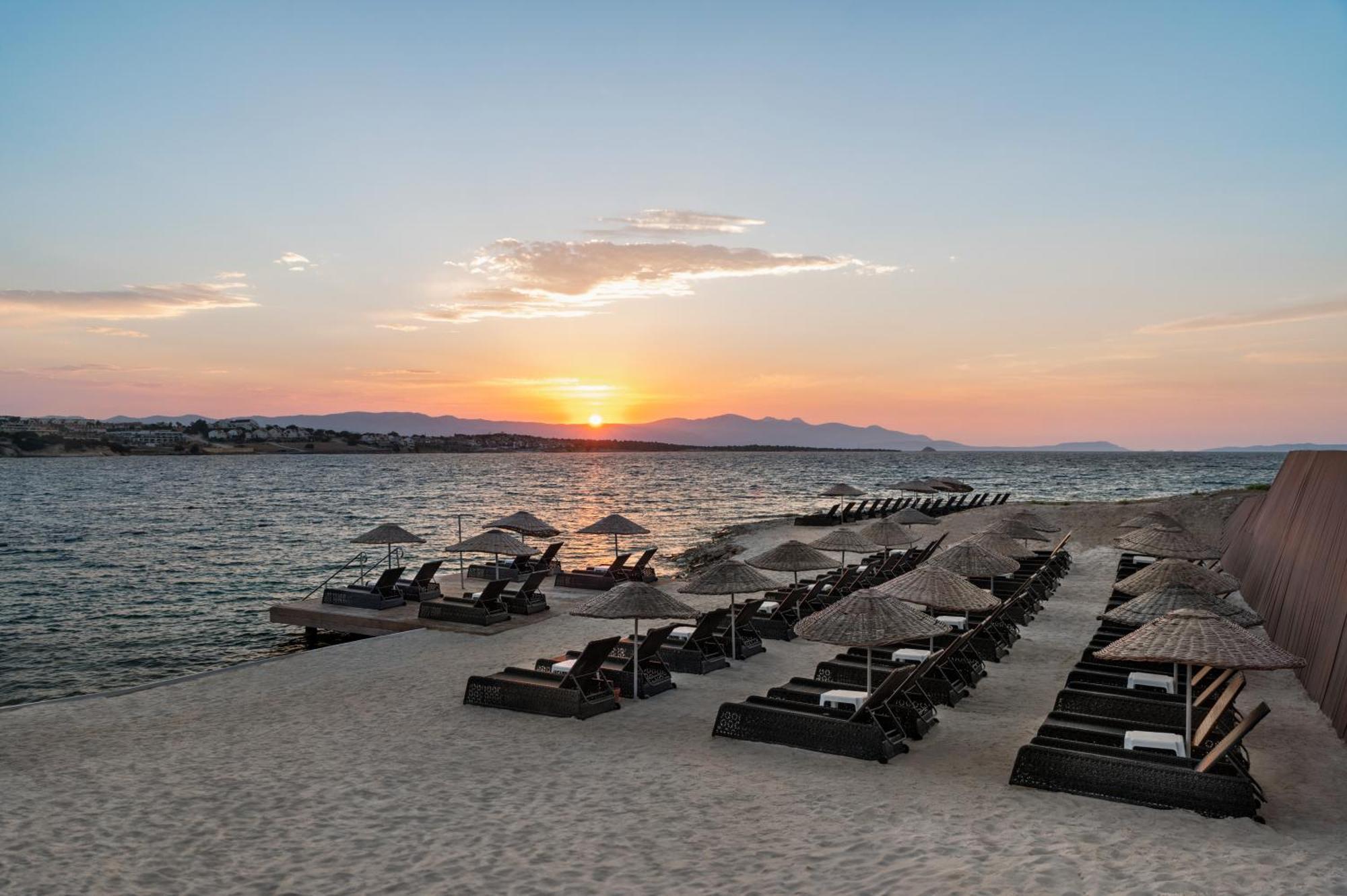La Quinta By Wyndham Cesme Hotel Esmirna Exterior foto